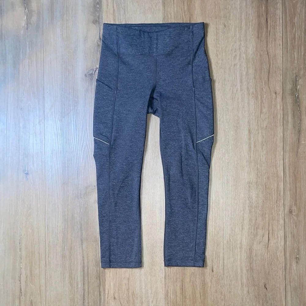 Lululemon Speed Up Crop (21